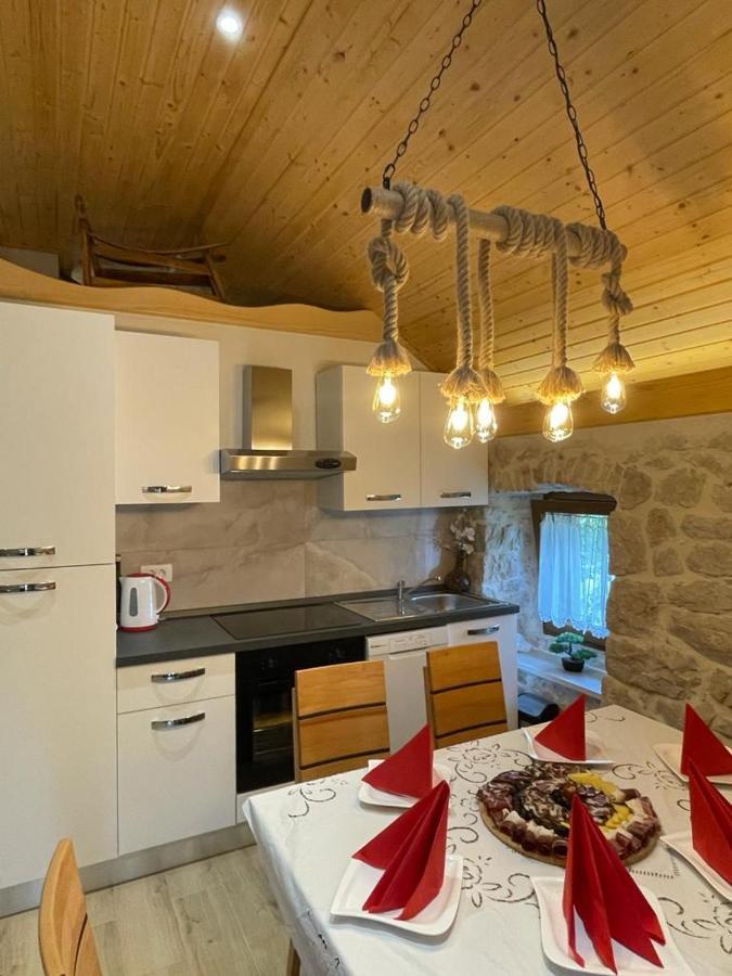 Patakun Holiday Home For 5, With Heated Pool Lecevica 외부 사진