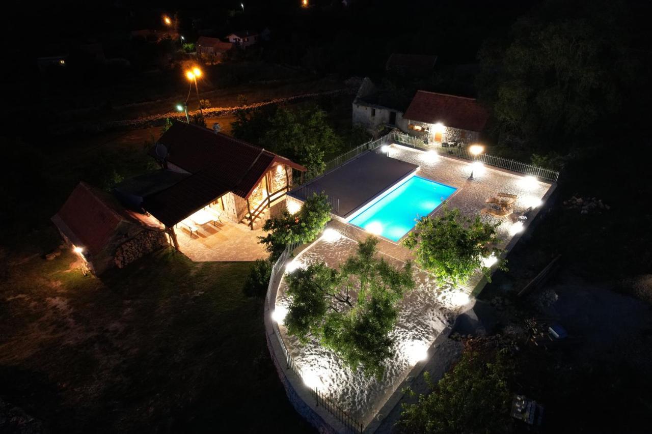Patakun Holiday Home For 5, With Heated Pool Lecevica 외부 사진